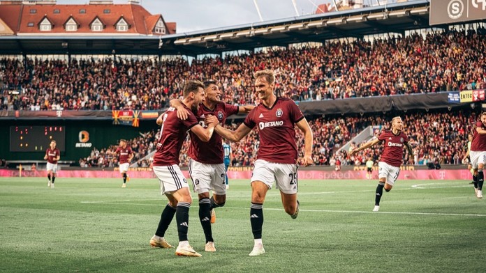 Infarktová dramata se šťastným koncem. Sparta, Slavia i Plzeň slaví postup