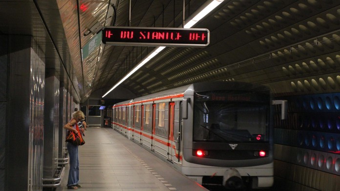 O víkendu je uzavřena část linky metra A