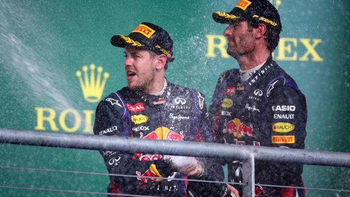 KONEC! Vettel vyhrál i v Brazílii, Webber se loučil na pódiu