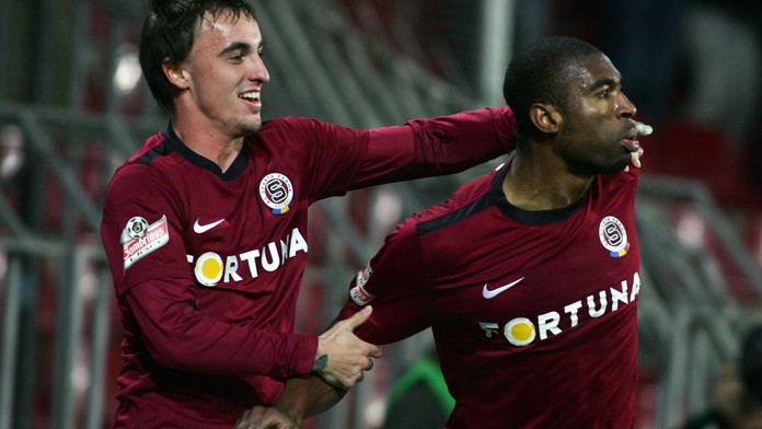 Sparta porazila Budějovice a na Plzeň ztrácí už jen čtyři body