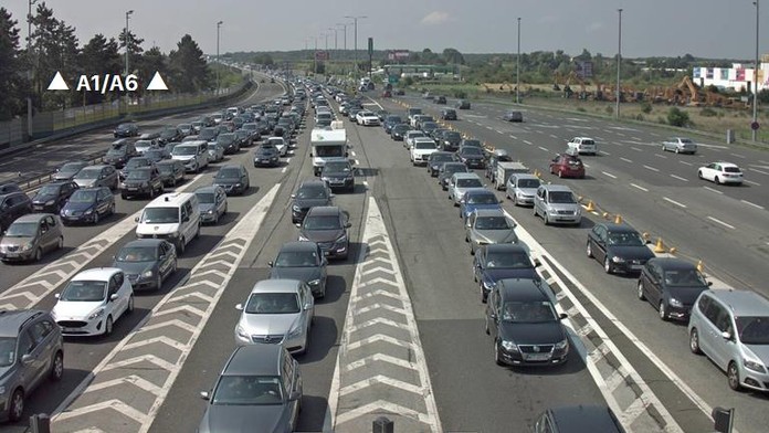 Pekelná sobota na chorvatských dálnicích. Kolona měla až 27 km