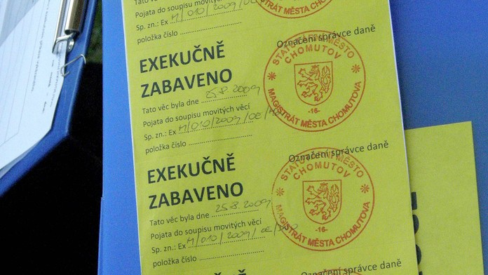 V Chomutově kandidují i desítky neplatičů