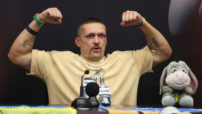 Boxerský šampion byl zatčen. Zasáhnout musel prezident Zelenskyj