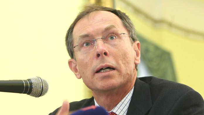 Švejnar odmítl lákání na post českého eurokomisaře