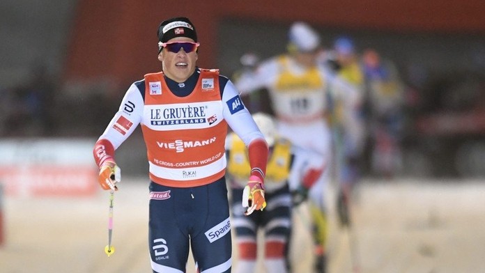 Fantastický Klaebo vyfoukl Bolšunovi triumf, Novák na body nedosáhl