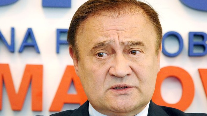 ČSSD zná jen peníze a korupci, řekl Dryml a utekl k Zemanovi