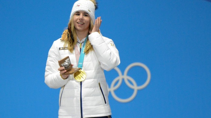 Ledecká uchvátila zlatem, dříve také vyrýsovanými břišáky! FOTO