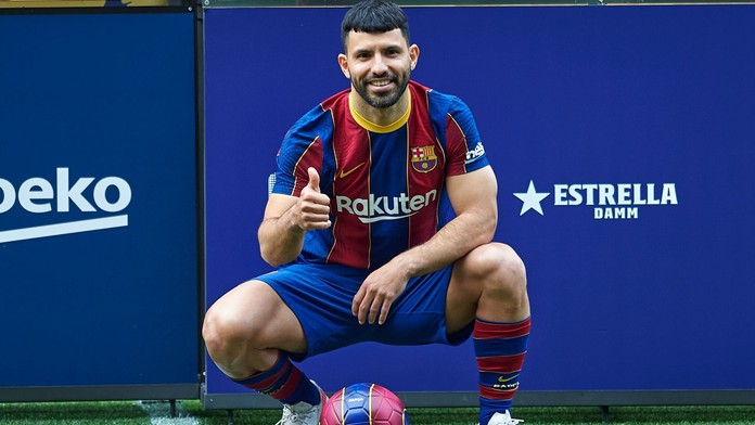 Další pohroma pro Barcelonu, hvězdná posila Agüero je zraněná