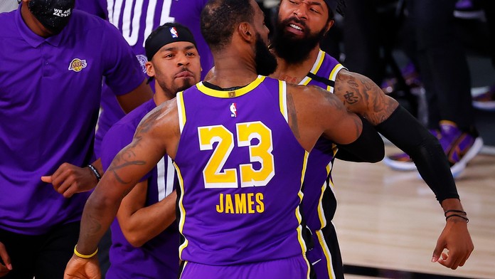 Chicago i bez Satoranského bere čtvrtou výhru, Lakers jsou v čele