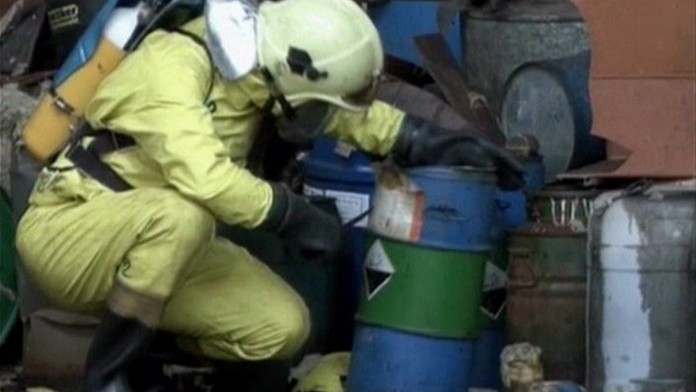 Ekologická bomba: ve skladu tikají tuny nebezpečných chemikálií