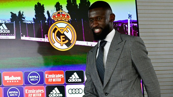 Rüdiger daruje všechny své výdělky z mistrovství dětem v Sierra Leone
