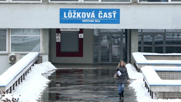 Hrůza na Slovensku: Do nemocnice přivezli zdrogované dvouleté dítě