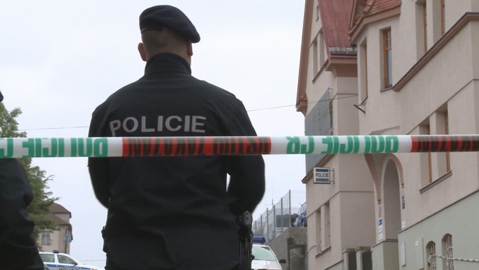 Vražda na Frýdecko-Místecku: V noci zemřel v nemocnici manžel oběti