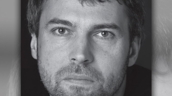 Kellnera okradli o půl miliardy! Sebral mu je slovenský boháč?