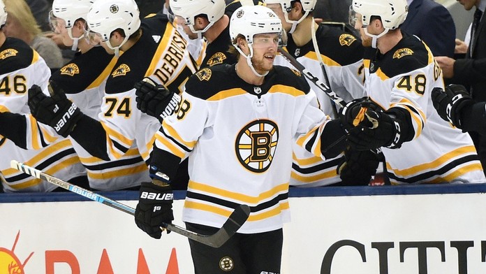 Pastrňák už zase pálí ostrými! Proti Torontu si připsal dva góly