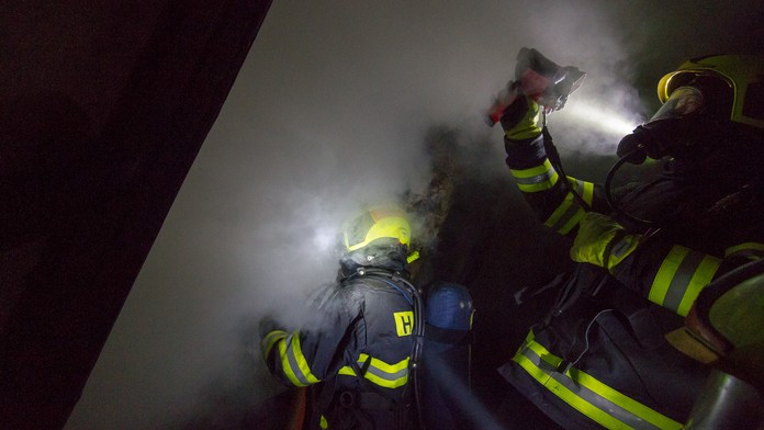Požár ve Stráži pod Ralskem likvidovalo 7 jednotek hasičů