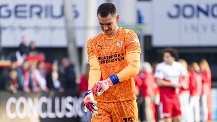 Kritika českého gólmana: Dělá chyby, máme více brankářů, jako je on