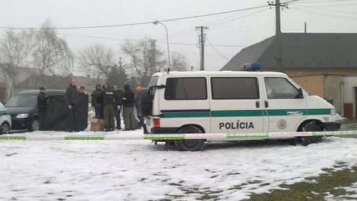 Muž zastřelil v divadle Martu, pak zabil i sebe