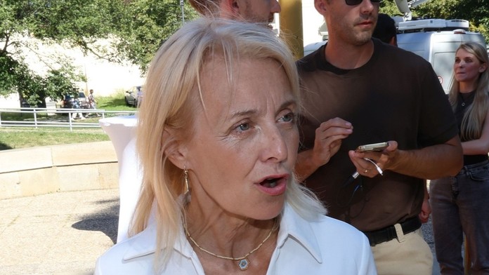Žilková naletěla podvodníkům. Kvůli strachu o dceru Kordulu přišla o vysokou částku