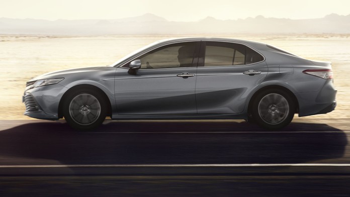 Camry se vrací do Evropy! Superbu se postaví jako hybrid