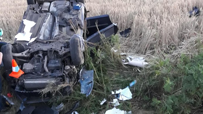 Mladík nezvládl řízení v zatáčkách, poslední byla osudnou