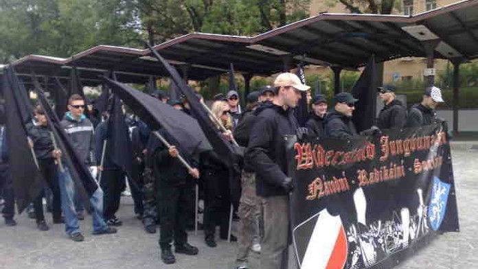 Policie mobilizuje: Nacionalistická Dělnická mládež projde Jihlavou