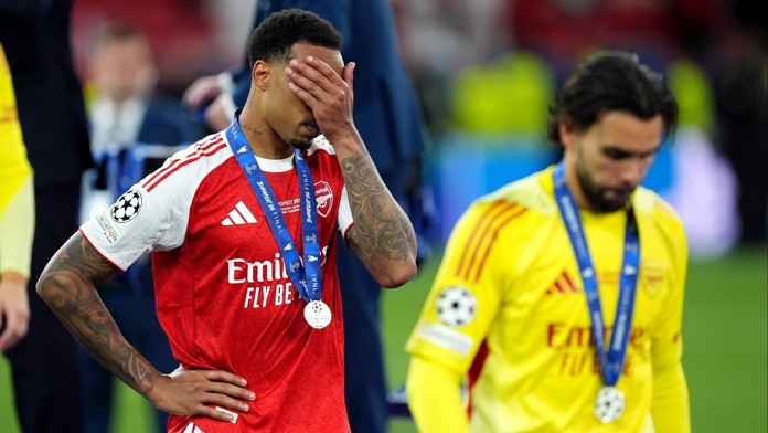Brutální výsměch! Chelsea minutu po finále ponížila Arsenal