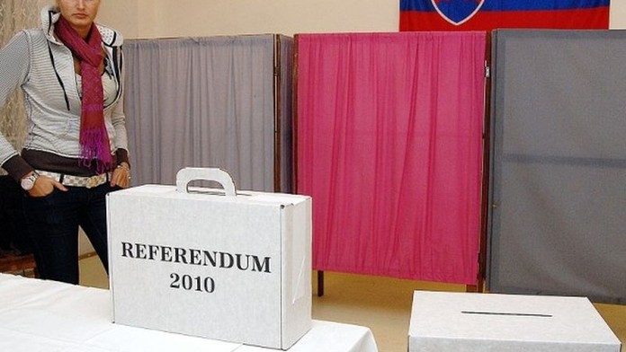 Slováci vyhodili miliony oknem. Referendum je neplatné