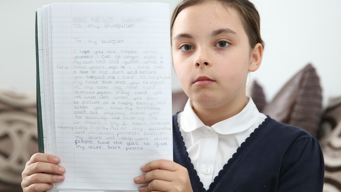 HIT internetu: Dívce (11) ukradli dárky. Tohle zlodějům napsala
