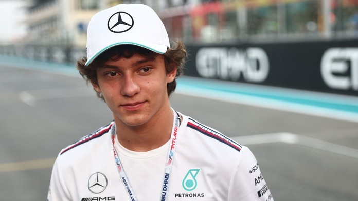 S cílem nahradit Hamiltona. Mercedes bude testovat zázračného Antonelliho