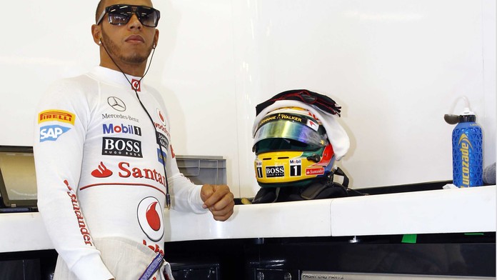 Hamilton jde do Mercedesu, kde vystřídá Schumachera