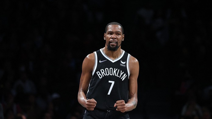 Buď odejdu já, nebo trenér. Hvězda NBA si stanovila jasnou podmínku