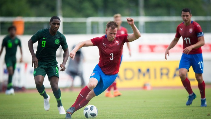 Češi vydřeli výhru nad Nigérií. Zápas přerušila průtrž mračen!