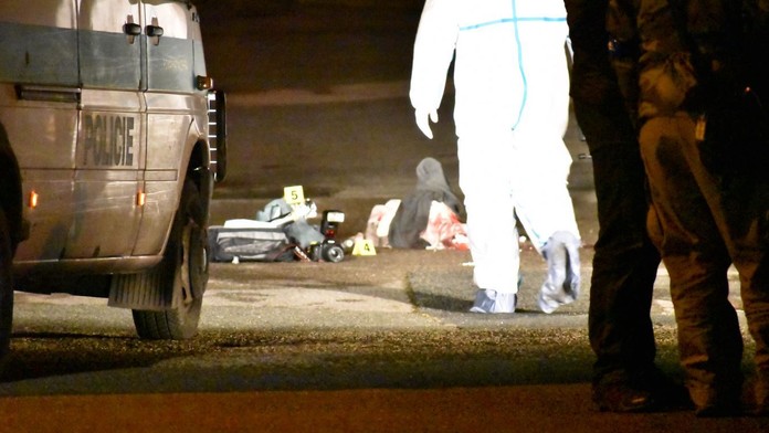 Policie stíhá mladíka, který v Praze pobodal dívku (18)! Přiznal se