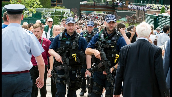 Obavy ve Wimbledonu: ISIS vyzval k útoku, hledá se vlk samotář