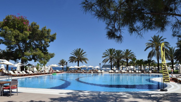 Tureckem zmítá vážná krize. Pro české turisty je to dobrá zpráva!