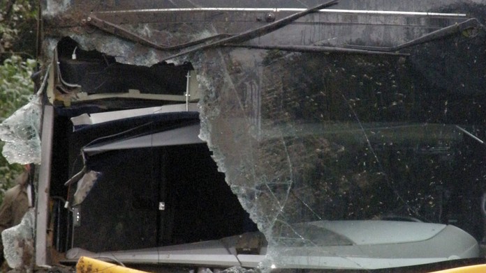 Na Holešovsku havaroval autobus plný dětí