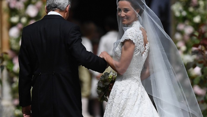 Souboj sester: Pippa zastínila Kate na svatbě s princem, ta jí to vrátila!