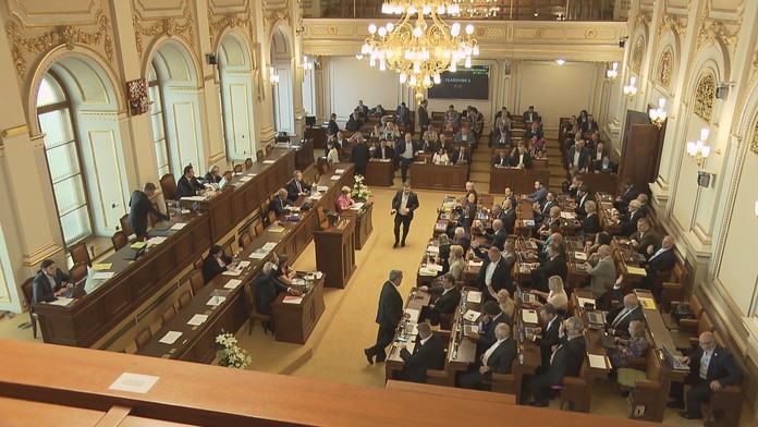 Volby by vyhrála koalice Pirátů a hnutí STAN. ANO by skončilo druhé