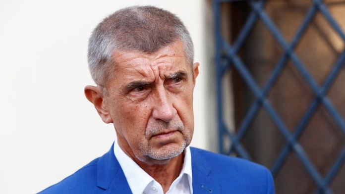 Babiš se musí omluvit za výroky o zaplacených demonstrantech, rozhodl soud