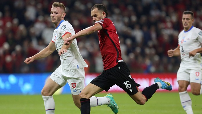 Češi hráli v Albánii většinu zápasu v deseti. V důležitém duelu padli 0:3