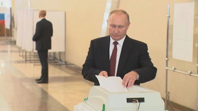 V Rusku se konaly volby. Putinova strana může vyhrát, zájem byl nízký