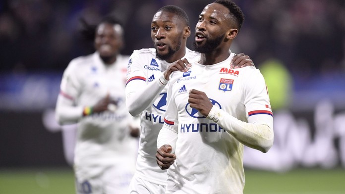 Lyon ve velké bitvě prohrál v Montpellieru! Padly dvě červené karty