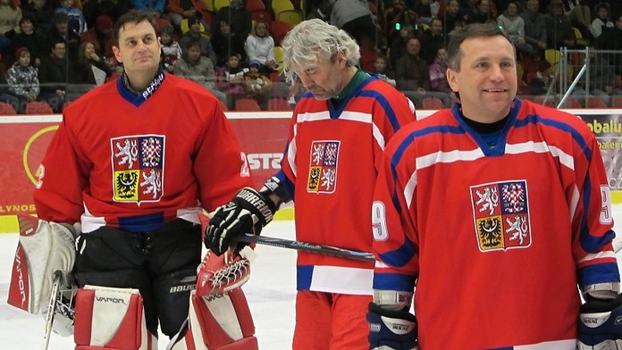 Češi porazili v souboji hokejových legend Švédy. Těm nepomohla ani superhvězda Näslund