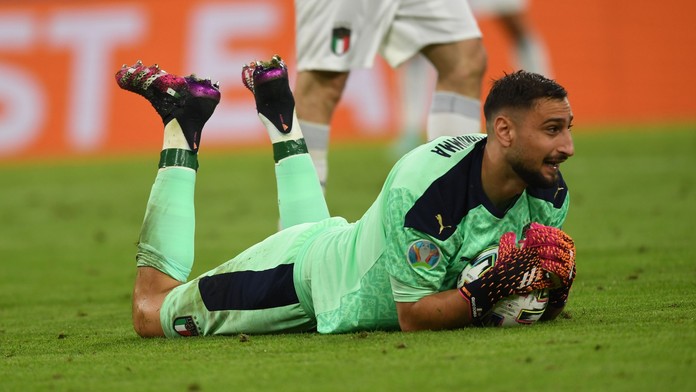 Démon Itálie Donnarumma. Z jeho repre čísel se vám zatají dech