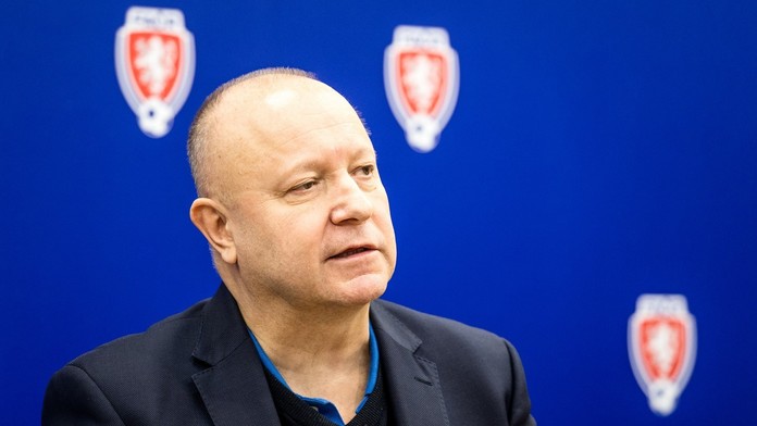 Česká fotbalová reprezentace bude zatím bez manažera