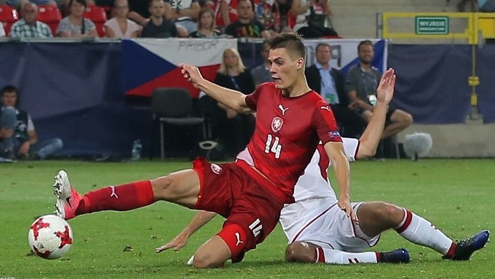 Češi vedou v Polsku 1:0! Schickův průnik zakončil Jankto do prázdné