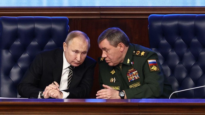 Putin neví, co se přesně děje. Generálové mu o válce lžou, tvrdí analytici