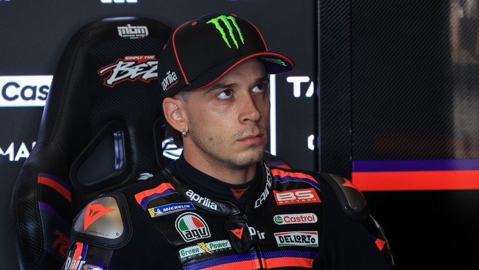 Tohle přehnal! Lídr MotoGP udeřil v Brně traťového komisaře, přišel tvrdý trest