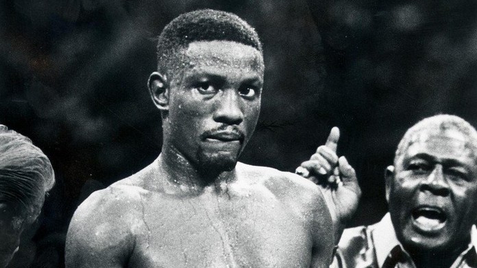 Boxer Whitaker zemřel při nehodě. Měl i skalp strýce Mayweathera